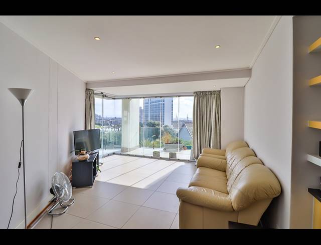 2 BEDROOM APARTMENT RENTED IN HUMEWOOD